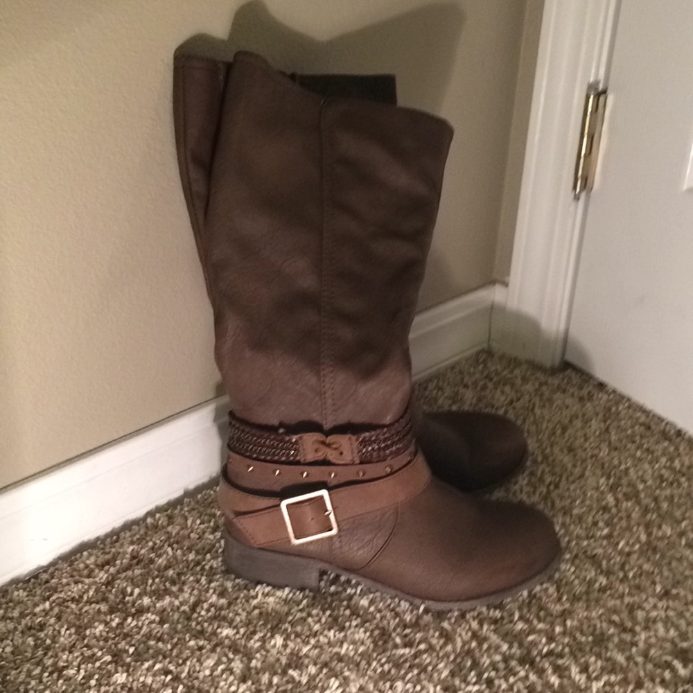 Brown cowboy boots